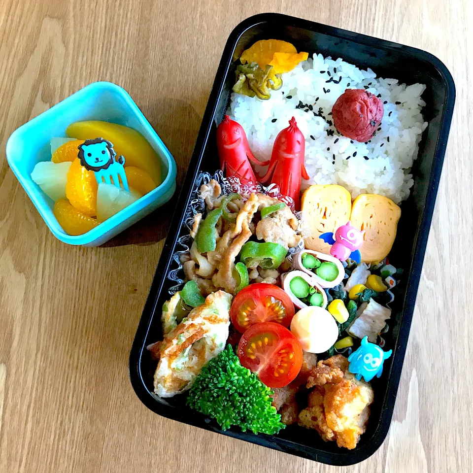 Snapdishの料理写真:小1男子の学童弁当🍙|ちぃさん