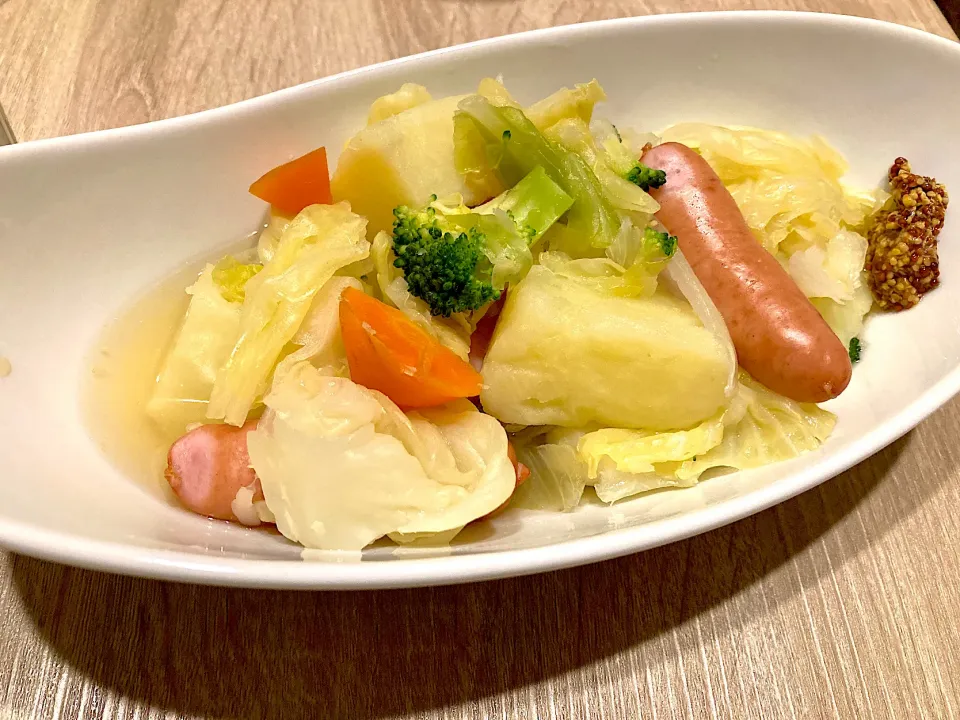 野菜がたっぷり摂れるポトフ🥄|ちぼさん