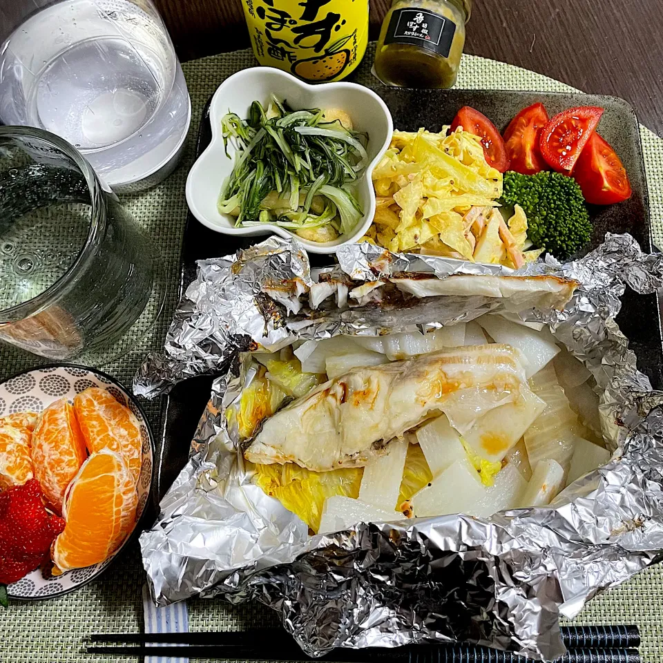 Snapdishの料理写真:4/11晩ご飯：鯛と野菜のホイル蒸し|ななみんさん