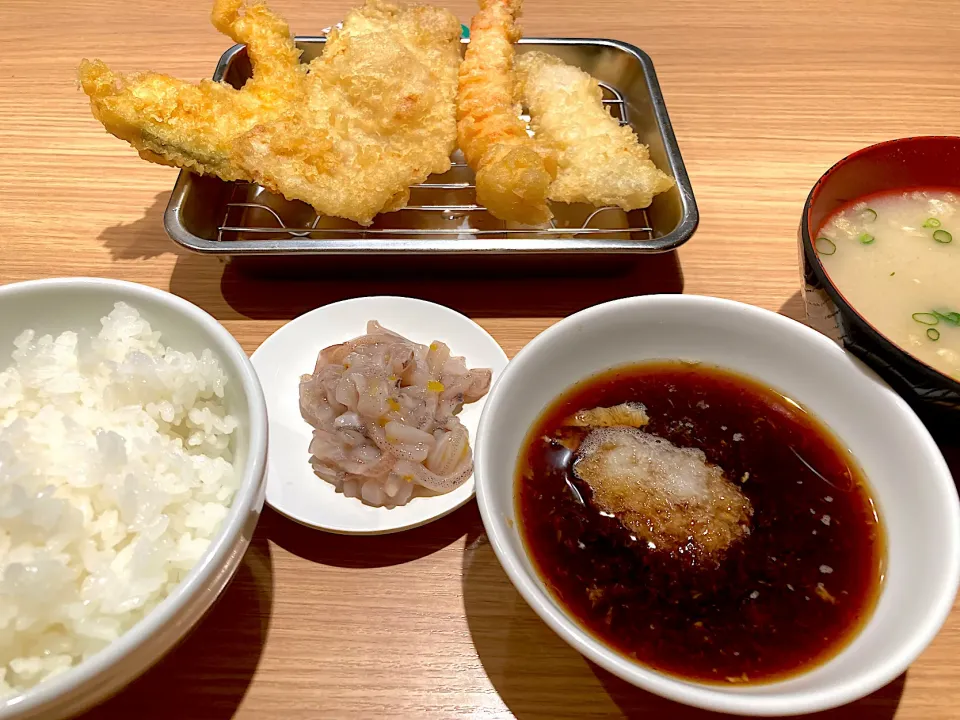 天麩羅ひらおのお好み定食|きっしーさん