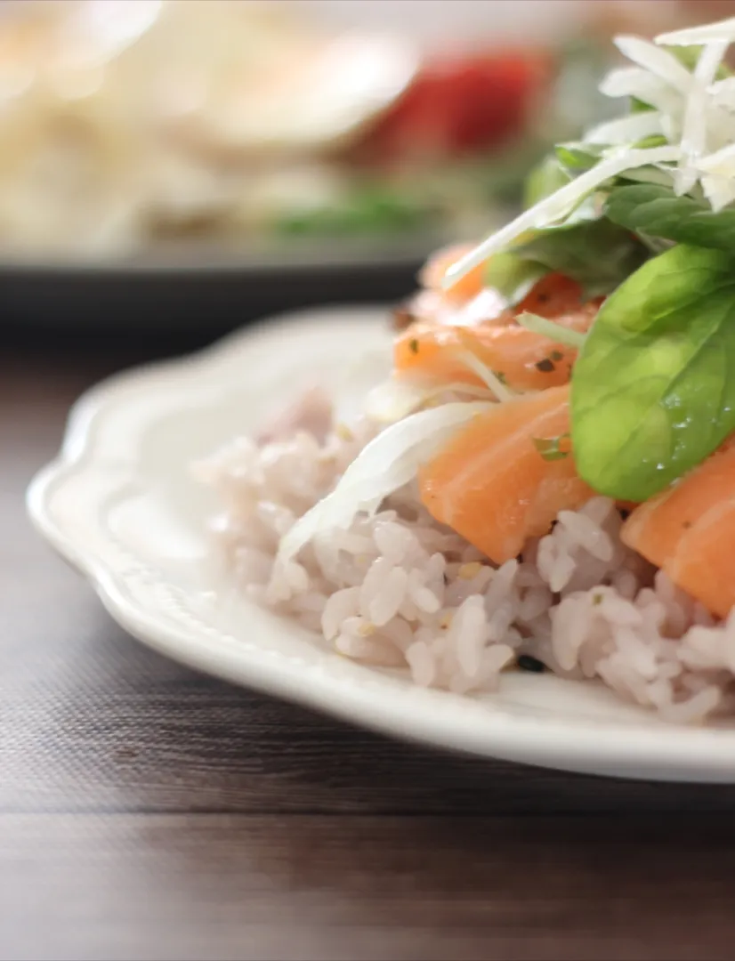 サーモンカルパッチョ丼|ちいさなしあわせキッチンさん