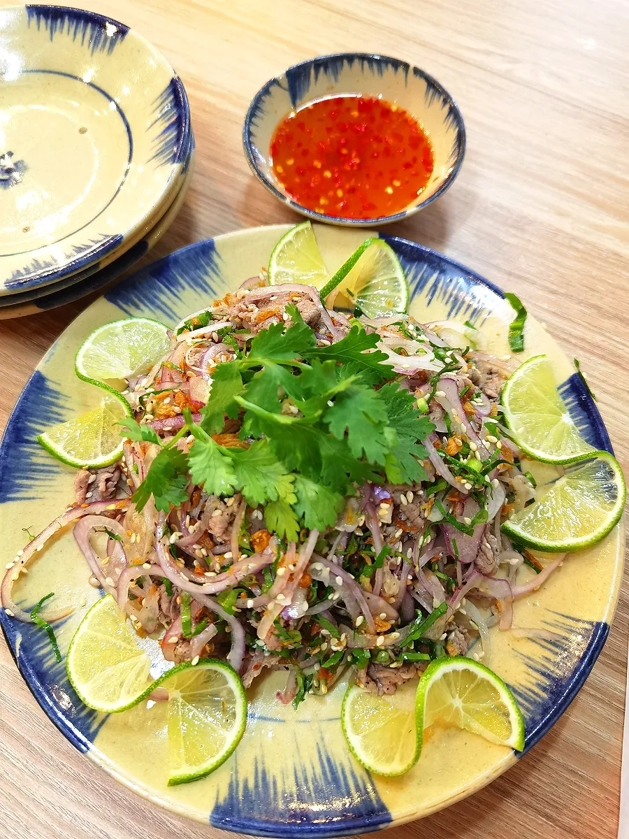 Lime beef salad|Saigon Stationさん