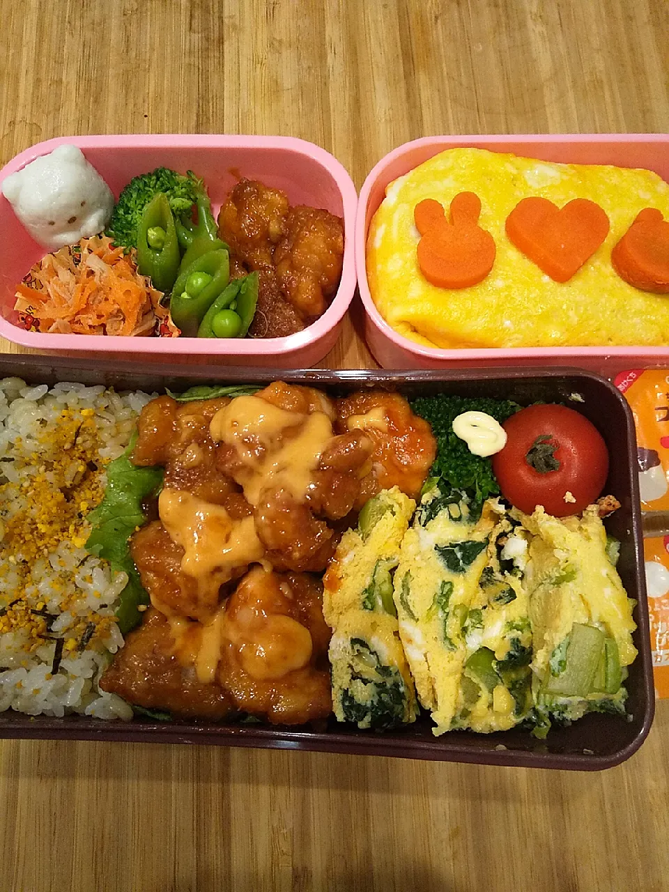 Snapdishの料理写真:チキン南蛮弁当🌸|うさぎさん