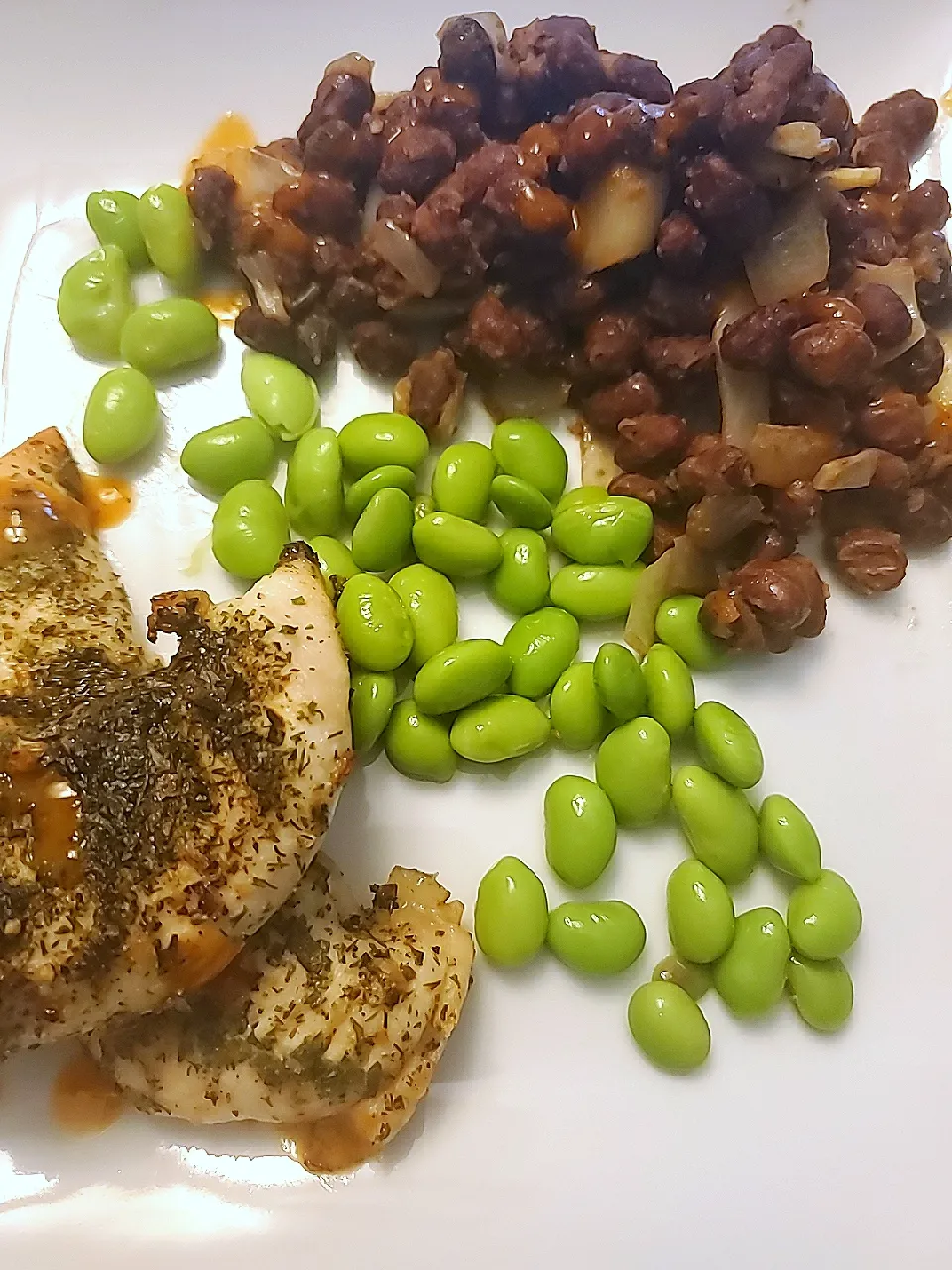 Snapdishの料理写真:Chicken, Edamame n Beans|Ashさん