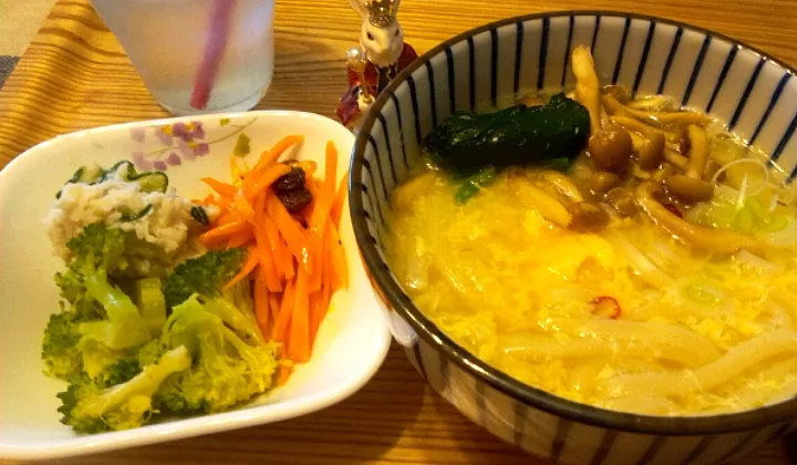 '22．4/14
16時間のプチ絶食を卵うどんと作りおき野菜😋|たえさん