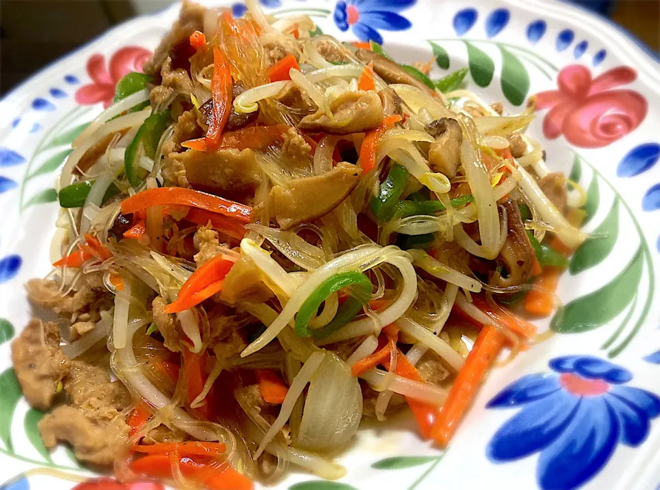 大豆のお肉でチャプチェ作ってみたよ。|ナタママさん