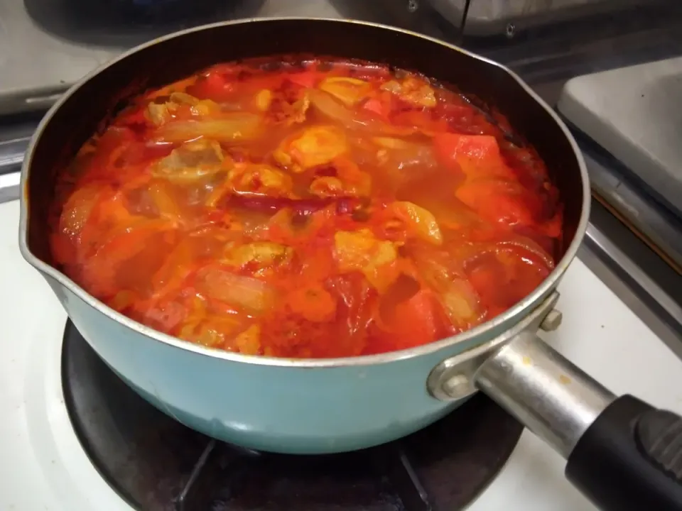 鶏もも肉のトマト煮込み|にんにくと唐辛子が特に好き❤️(元シャリマー)さん