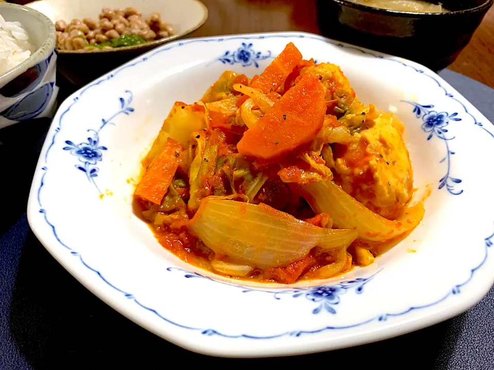 キャベツと鶏団子のトマト煮込み|かなっぺさん