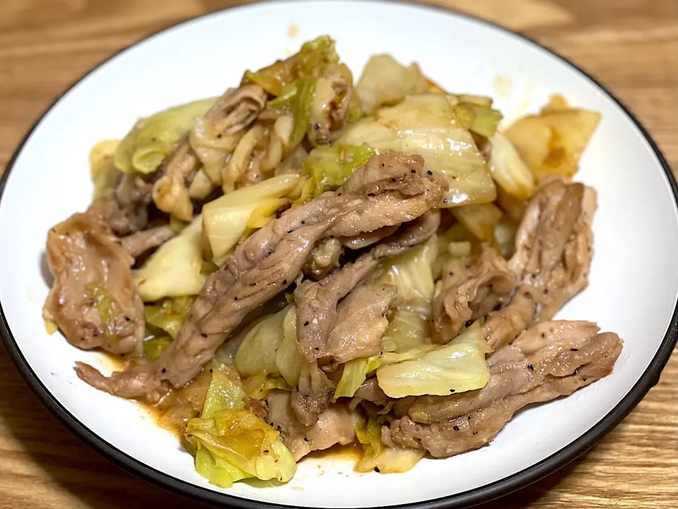 ☆鶏肉とキャベツのにんにくしょう油炒め|まぁたんさん