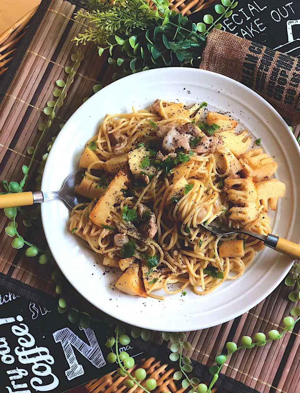 豚肉と新タケノコのバター醤油パスタ|MAPITEEさん