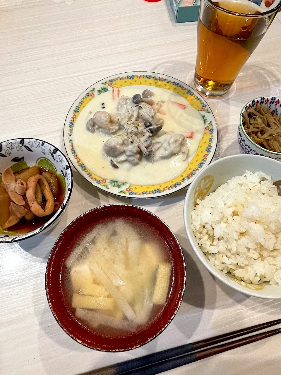 鶏肉とキノコのクリーム煮　イカ大根　きんぴらごぼう　大根の味噌汁|キヨさん