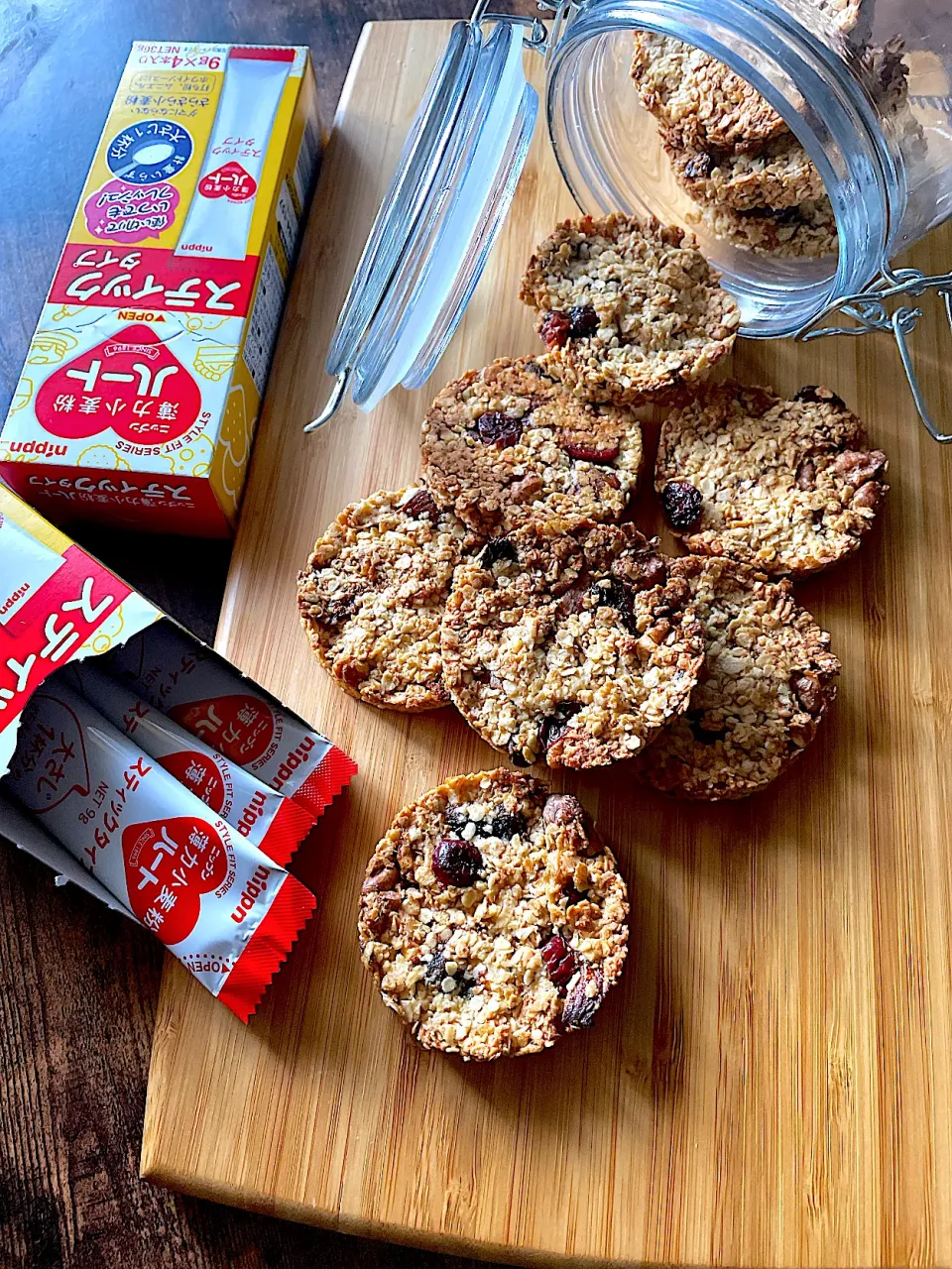 混ぜて焼くだけザクザクオートミールクッキー🍪|とんちんさん