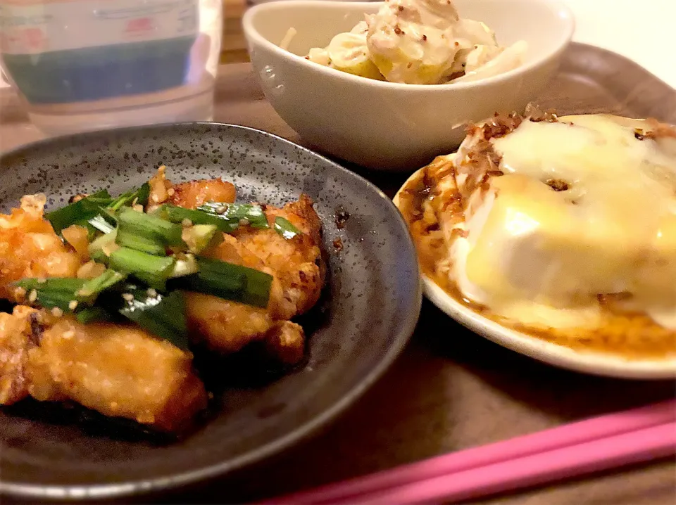 麻薬タレ唐揚げ🍗鰹節とチーズの温奴🧀大人のポテトサラダ🥔♡|gunlove❤さん