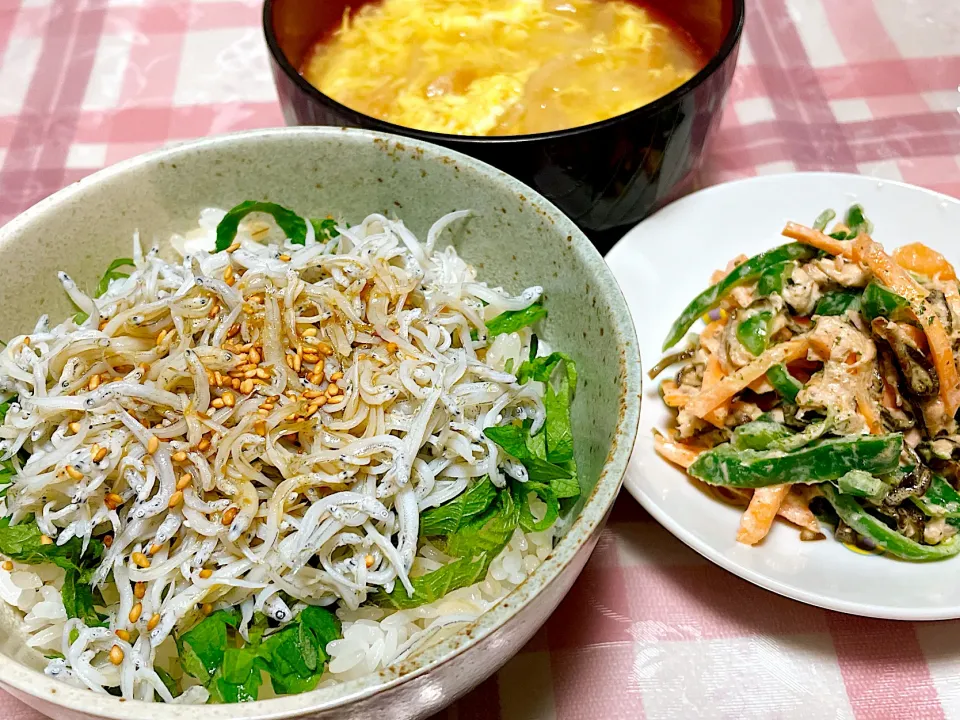 しらす丼🐟|くろねこっく🐈‍⬛さん