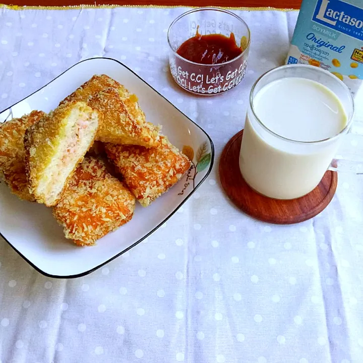 Crispy Shrimp Toast|Shwe Htetさん