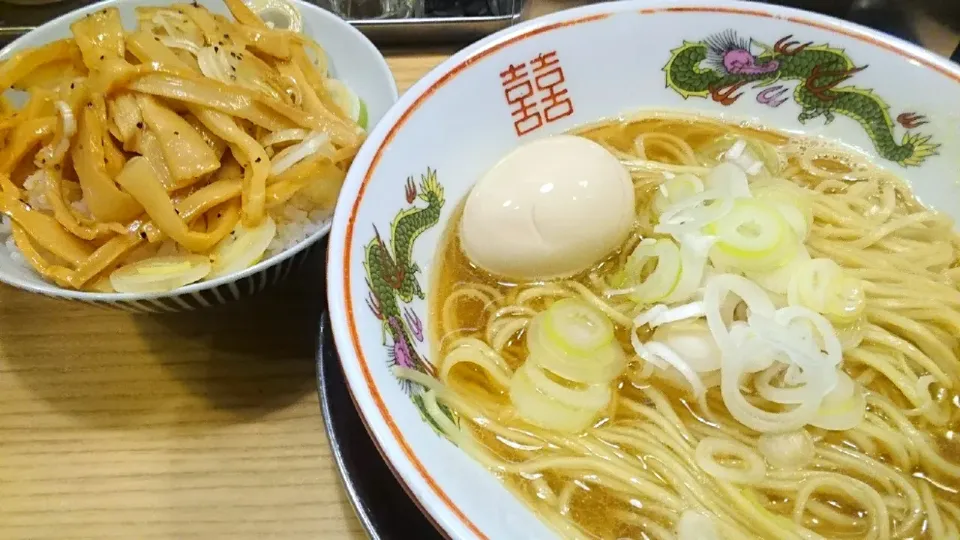 Snapdishの料理写真:【本日のかけそば】【価格改定】
【食べログ ラーメン TOKYO
百名店 2019～2021 選出店】
煮干そば 流。（る。）
本日のかけそば（750円）
＋味玉（120円）
＋メンマめし（220円）
＠十条1分
（赤羽から徒歩25分）
22085|大脇さん