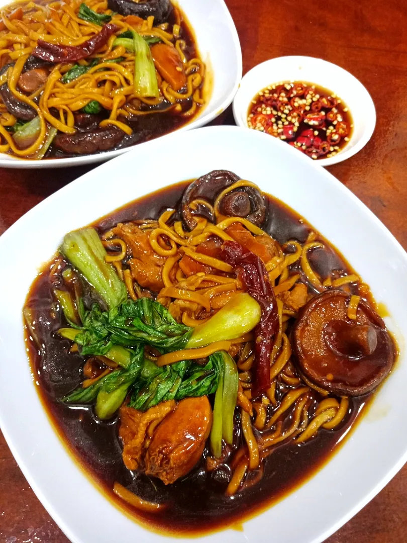 Sizzling Noodle|qampung peopleさん