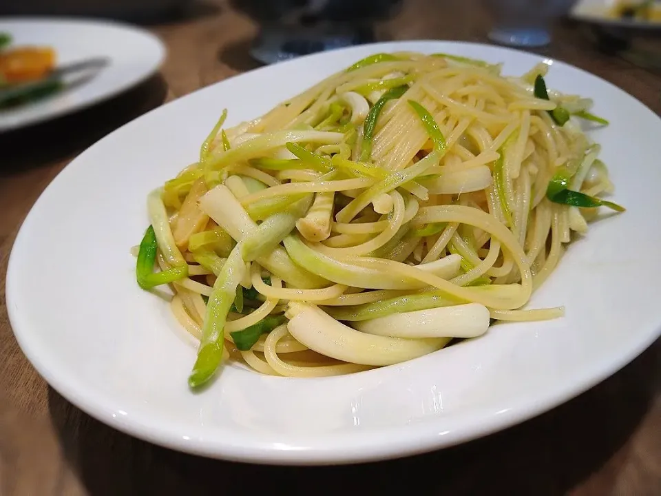 ひろっことアンチョビのスパゲティ|古尾谷りかこさん