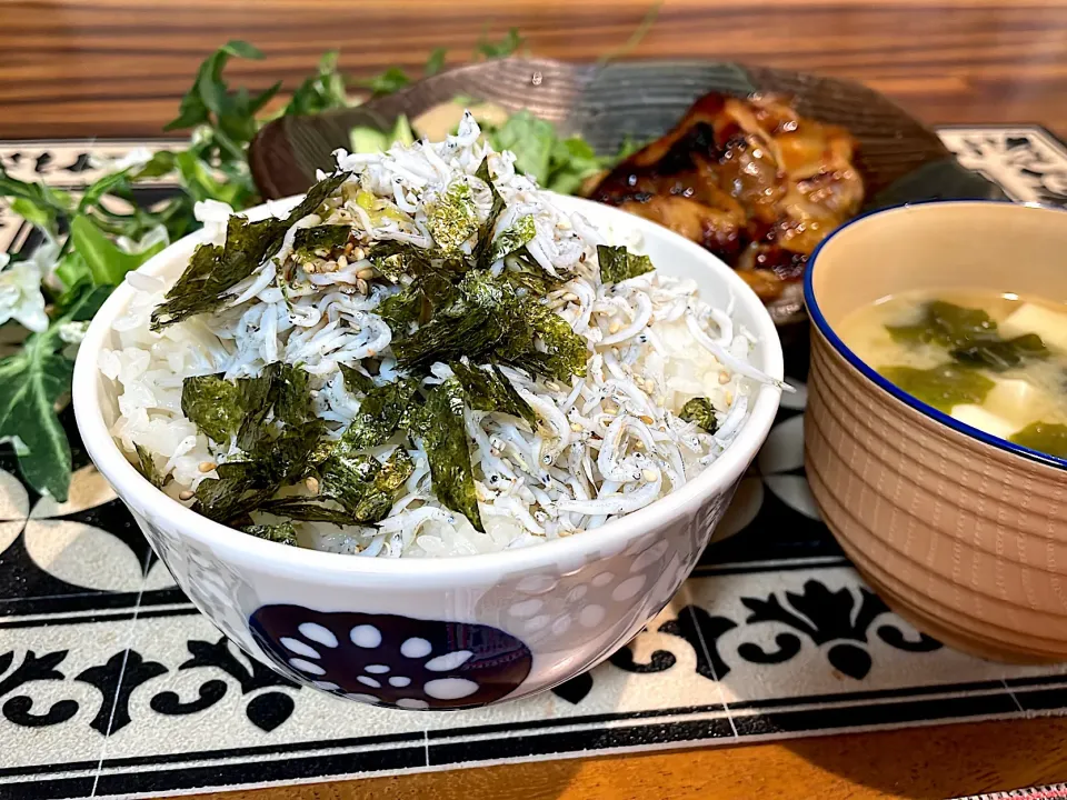 湘南釜揚げしらす丼🐟|🌼はなちゃん🌼さん