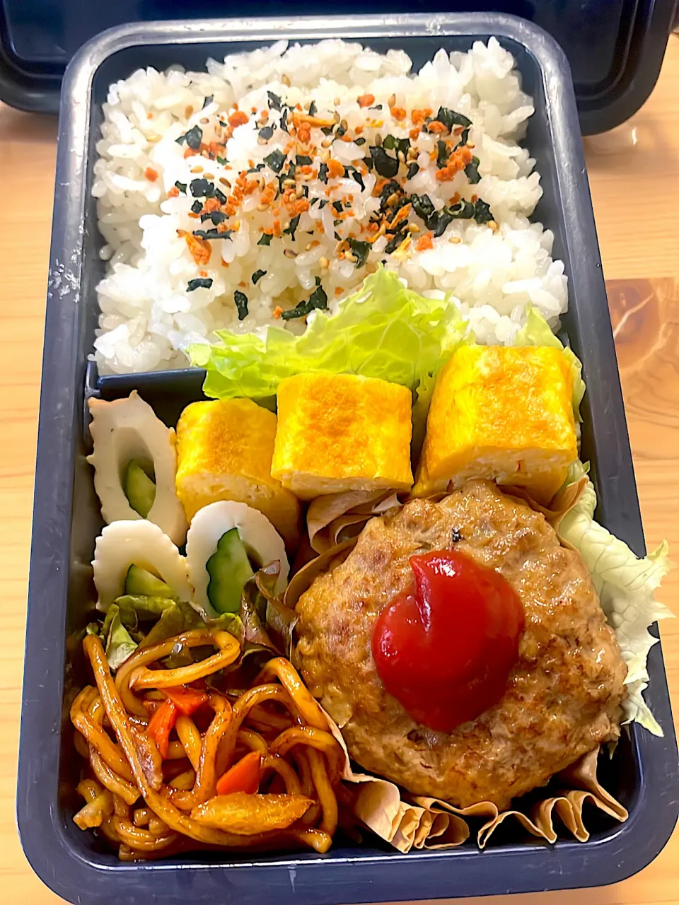 Snapdishの料理写真:2022.4.19 高校生男子のお弁当🍱|かおたまさん