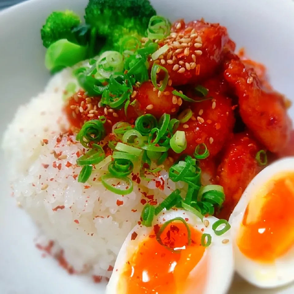 ヤンニョムチキン丼～♪♪|砂糖味屋キッチンさん