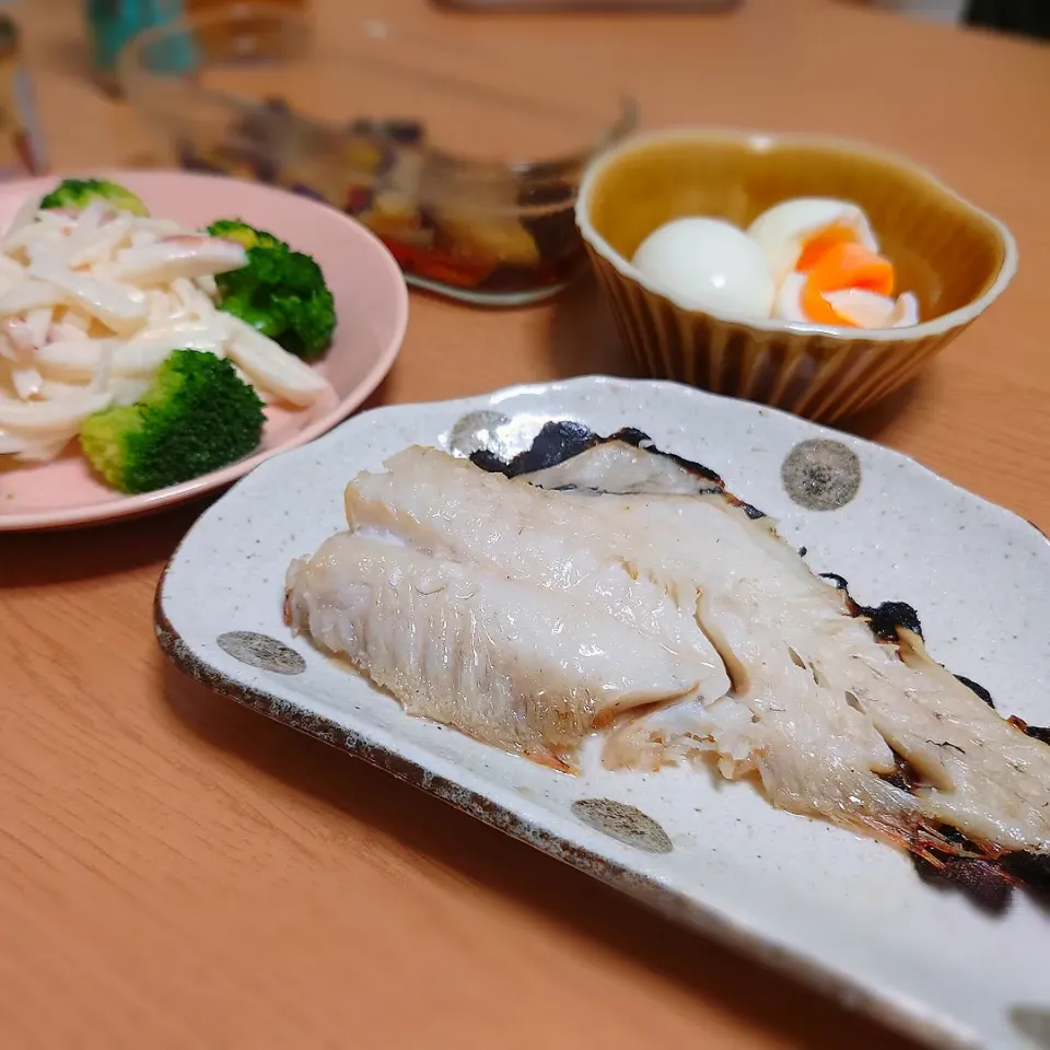 【夜ごはん】
赤魚の粕焼き
大根の梅マヨサラダ
茄子のナンプラー焼き浸し
ゆで卵|Rie*さん