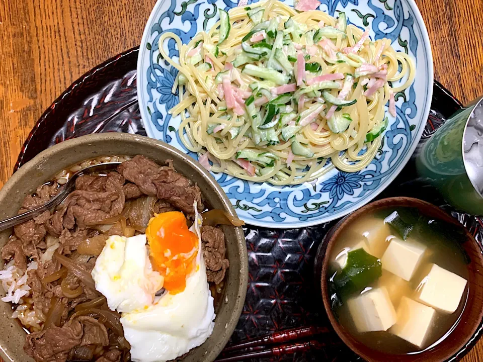 牛丼つゆだく、パスサラ、味噌汁！|mycalさん