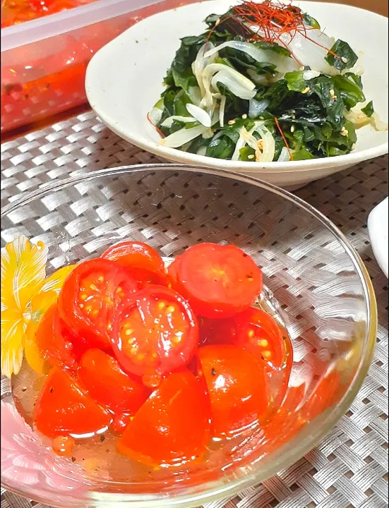 プチトマトのマリネ🍅

新玉ねぎと新ワカメのナムル|びせんさん