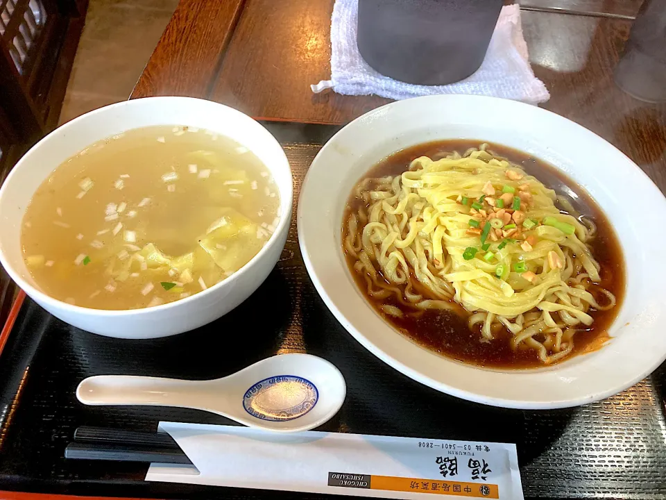 バン麺とワンタン7個@福臨(新橋)|yoooochanさん