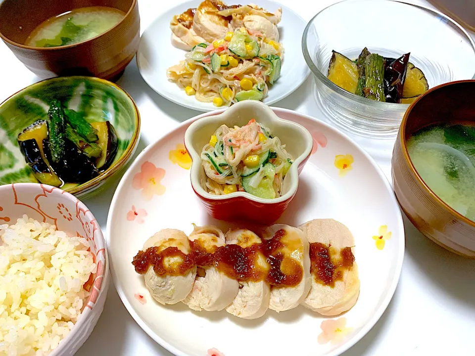 蒸し鶏オニオンソース　春雨サラダ　茄子アスパラ揚げ浸し|ゆさん