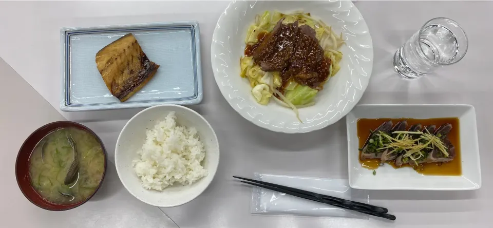 Snapdishの料理写真:宿のご飯(夜)|あいさん