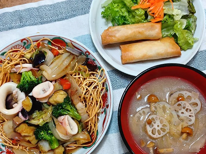 Snapdishの料理写真:トップバリューのかた焼きそば太麺|ぱいんてーるさん