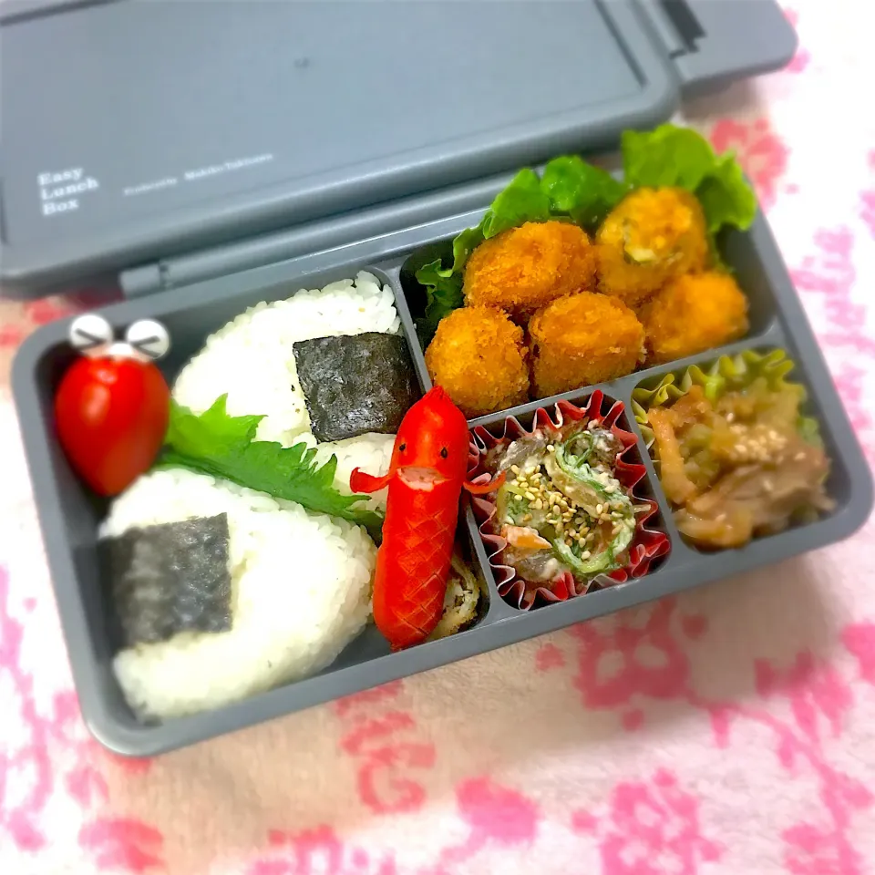 SJK弁当🍱〜鶏ムネ梅しそチーズくるくる巻き揚げ・水菜白和え・ひねポン・ソーセー人|華恋さん