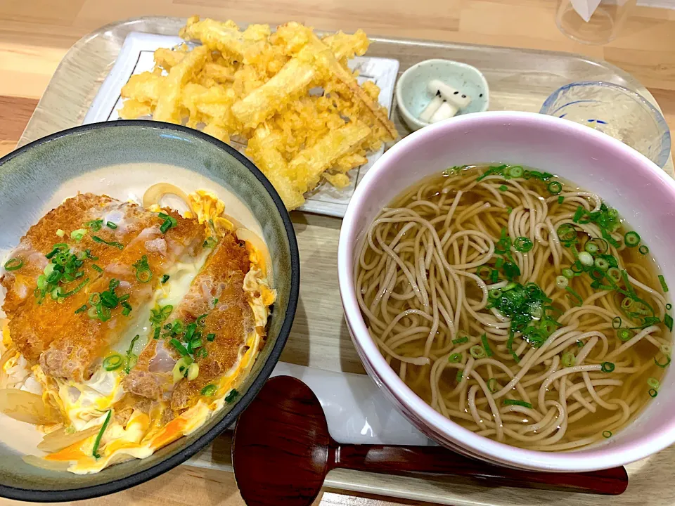 ごぼう天蕎麦かつ丼セット|ぶりっとさん