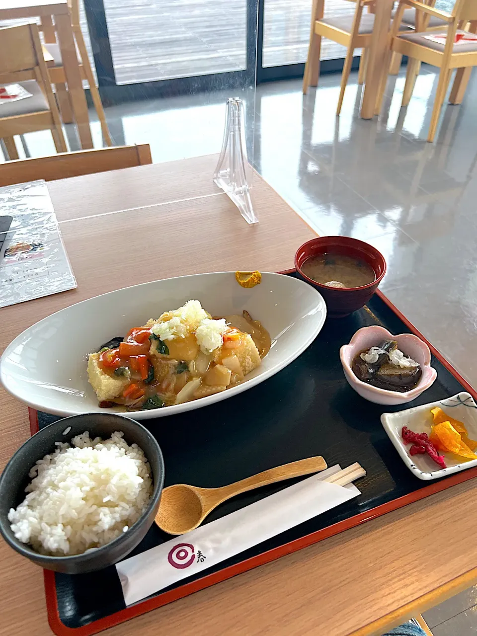 Snapdishの料理写真:揚げ豆腐あんかけ定食|ともこさん