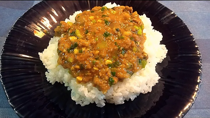 Snapdishの料理写真:粗挽き肉の旨味溢れる カレールーで作る「キーマカレー」|koheiさん