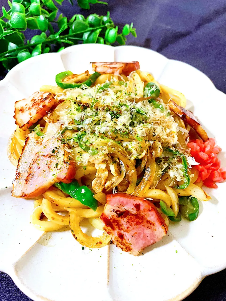 Snapdishの料理写真:夕食後　おやつ後の焼きうどん|オーロラさん