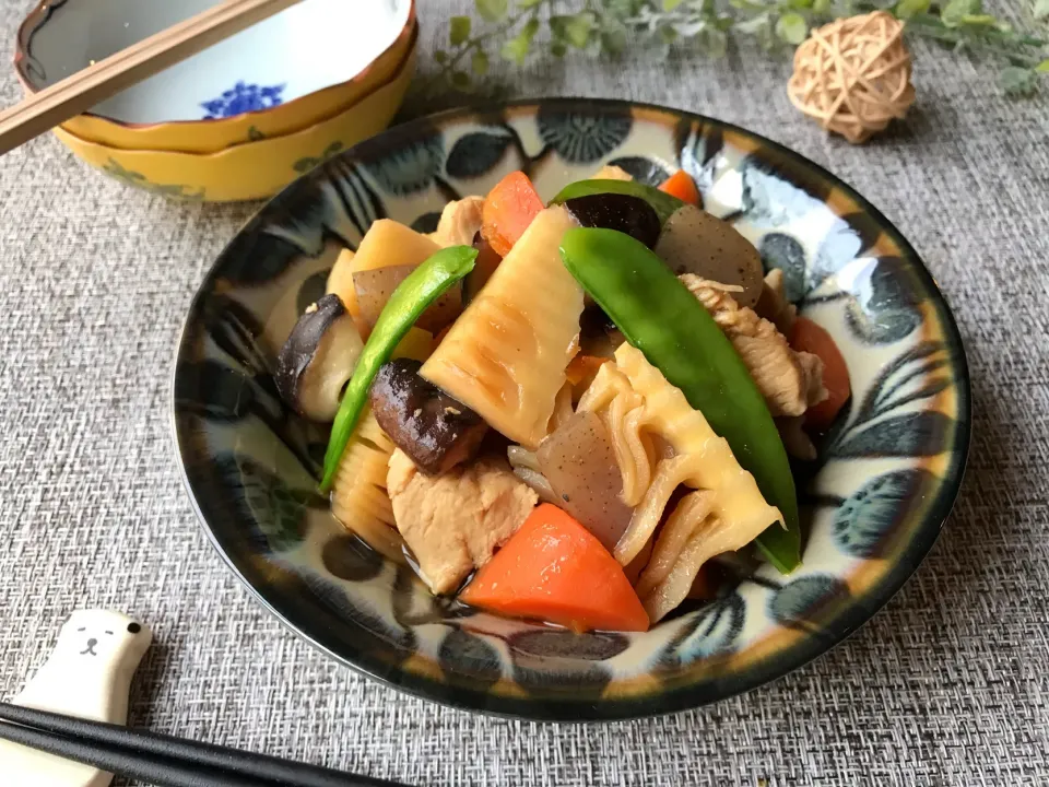 Snapdishの料理写真:たけのこで筑前煮♡|まなまな♡さん