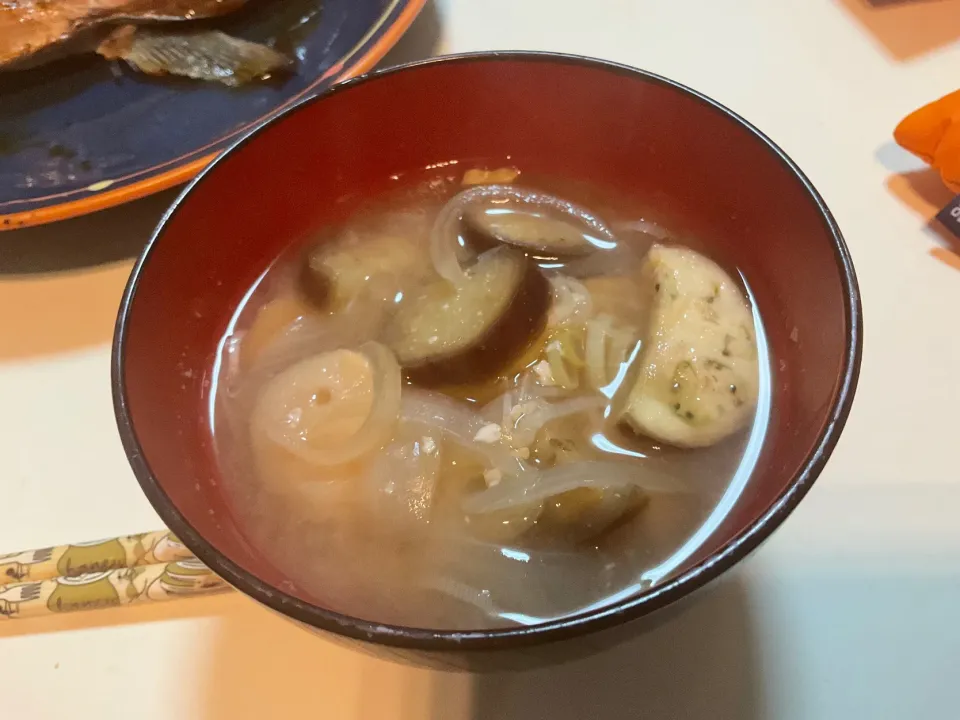 Snapdishの料理写真:茄子と麩のお味噌汁|Takeshi  Nagakiさん