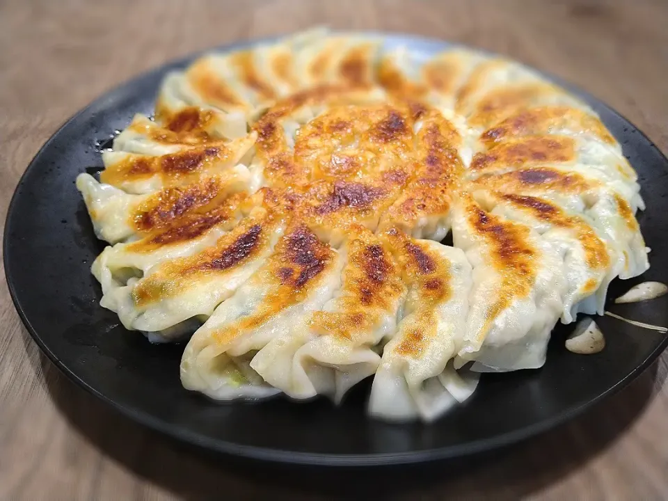 春キャベツの焼き餃子|古尾谷りかこさん