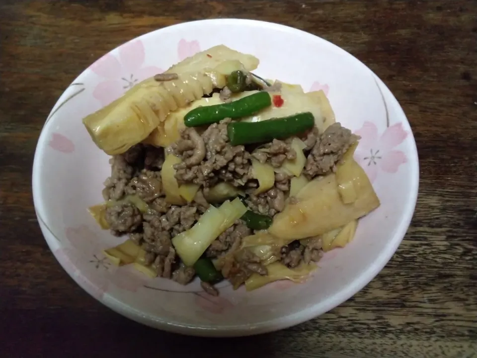 筍と合い挽きの炒め煮|にんにくと唐辛子が特に好き❤️(元シャリマー)さん