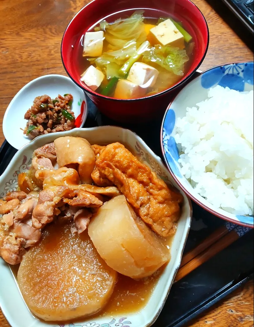 鶏モモ肉と大根と厚揚げの煮込み|たつかばさん