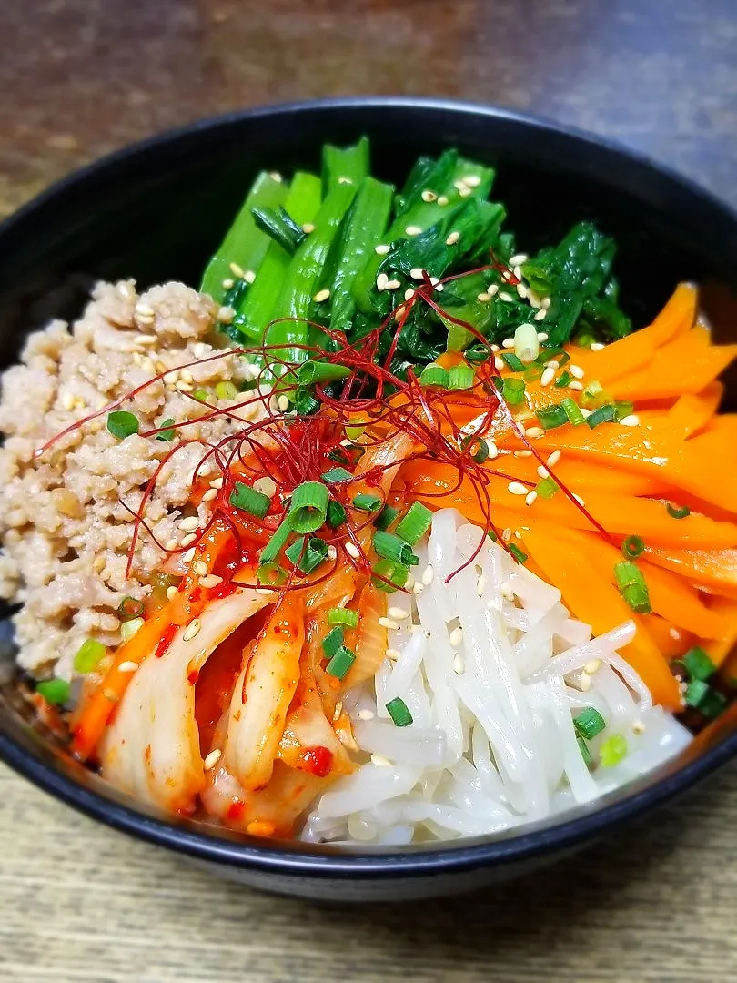 野菜たっぷりビビンバ丼|ぱんだのままんさん