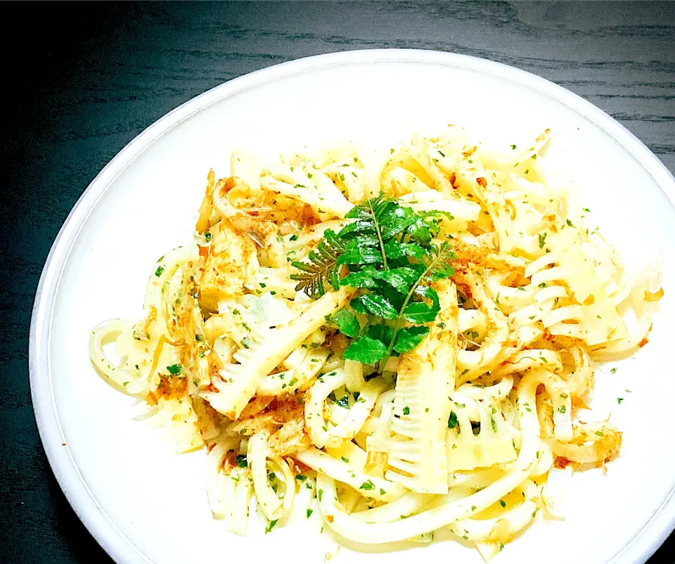 たけのこと木の芽香る春の焼きうどん|うにらさん