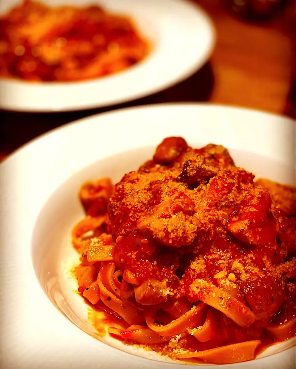 Snapdishの料理写真:Lunch! Lunch! 
Fettuccine Con Pomodoro Pasta I’m a Rich Garlic & Mushroom Tomato Sauce #homemade #pasta #chefemanuel  #lunch|Emanuel Hayashiさん