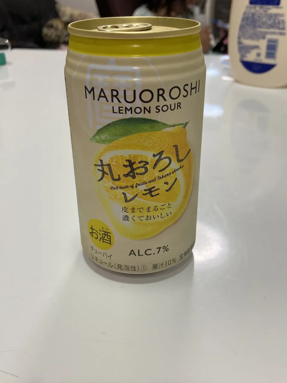 連投失礼します🤣帰宅したパパさんから「室長から今年も誕生日プレゼント」毎年すみません(^^;;今からお風呂上がりに一杯呑んで、気分良く、夜家事しまーす。|Saharaさん