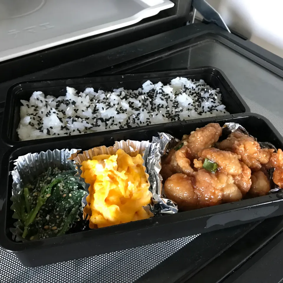 Snapdishの料理写真:甘辛チキン弁当|sanaeさん