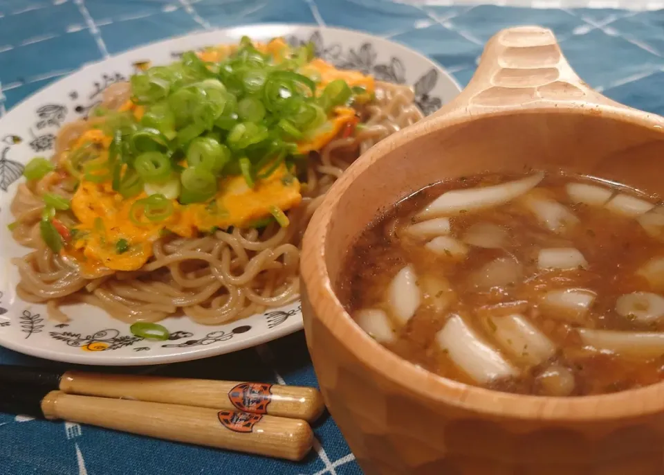 Snapdishの料理写真:九条ねぎだくふんわりオム蕎麦
きの オニオンこスープ|マギーさん