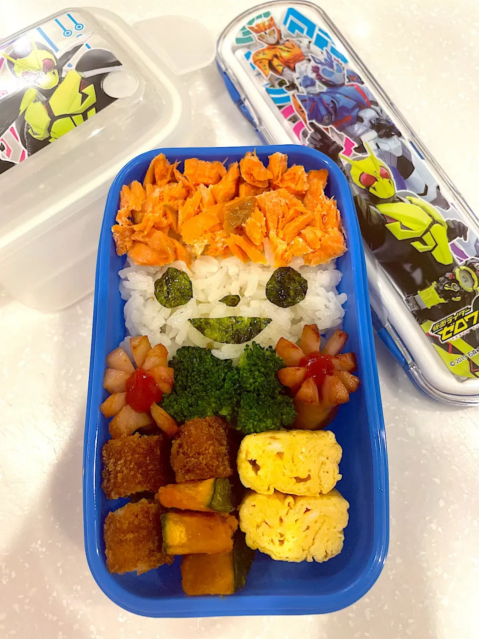 遠足お弁当🍙🍙|みぃこさん