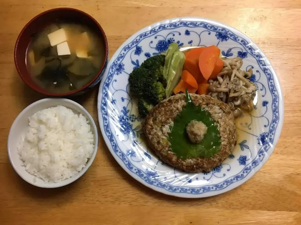 豆腐ハンバーグ風ステーキです。|トヨシと申します。さん